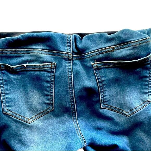 Bella Vida Maternity Jeans - Full panel, Medium Denim - Small l EUC - Picture 6 of 9